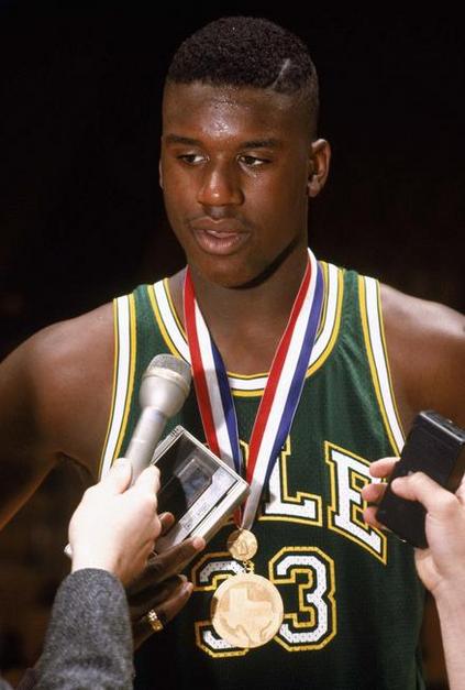 Shaquille-O-Neal-1989-High-School